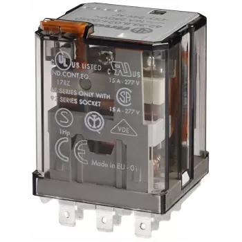 Finder 62.33.8.230.4300 vermogensrelais 3 CO 16A 230V AC steekbaar