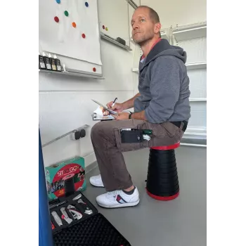 WEDO SITTOGO NXT telescopische kruk, kunststof, rood, 10-standige draaihoogteverstelling, 150 kg belasting 212 4202