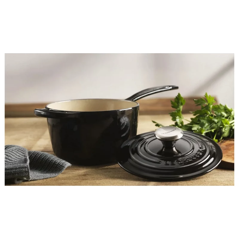 LE CREUSET gietijzeren steelpan 16cm 1,5L zwart