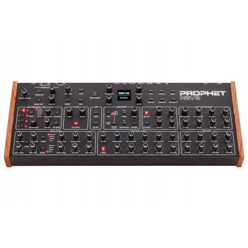 Sequential Prophet Rev2 Desktop 16-voice polyfone analoge synthesizer