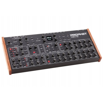 Sequential Prophet Rev2 Desktop 16-voice polyfone analoge synthesizer