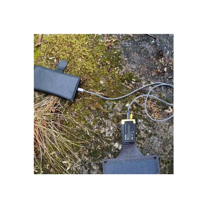 Aqiila Sunbird P21 - opvouwbare zonnelader met USB-C-aansluiting