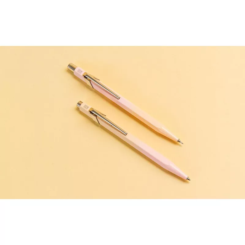Caran d'Ache HORIZON schrijfset, kleurverloop van pastelgeel tot pastelroze (8490.708)