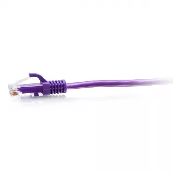 C2G Cat6a Slim-patchkabel 28AWG, 1,5 m (5 ft), paars (30190)