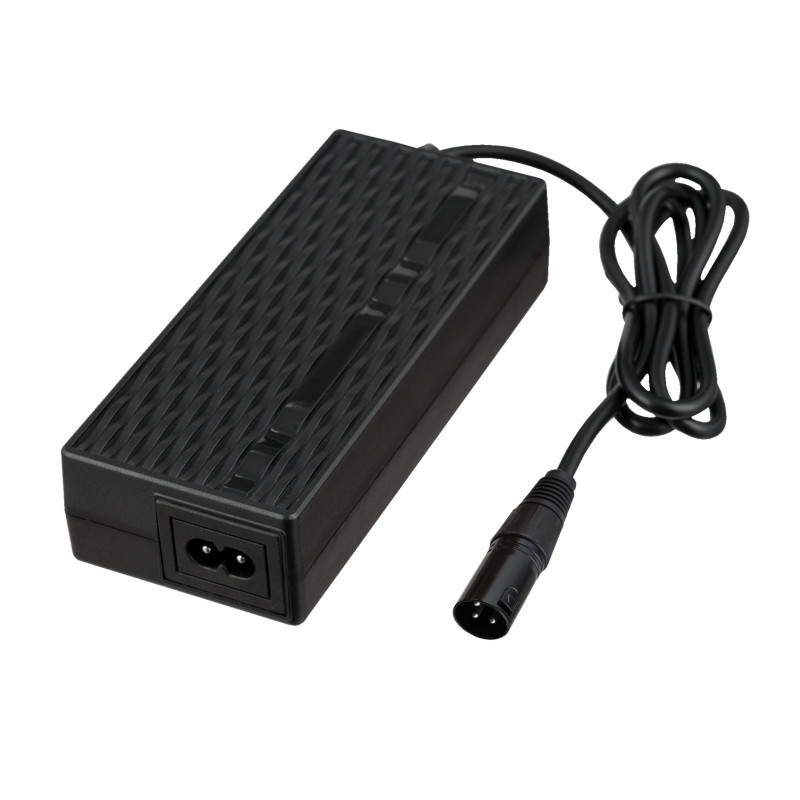 Akyga AK-EV-03 oplader voor e-bikes en e-scooters met 36 V-accu, 42 V / 2 A, 84 W, XLR 3-pin stekker, 1 m