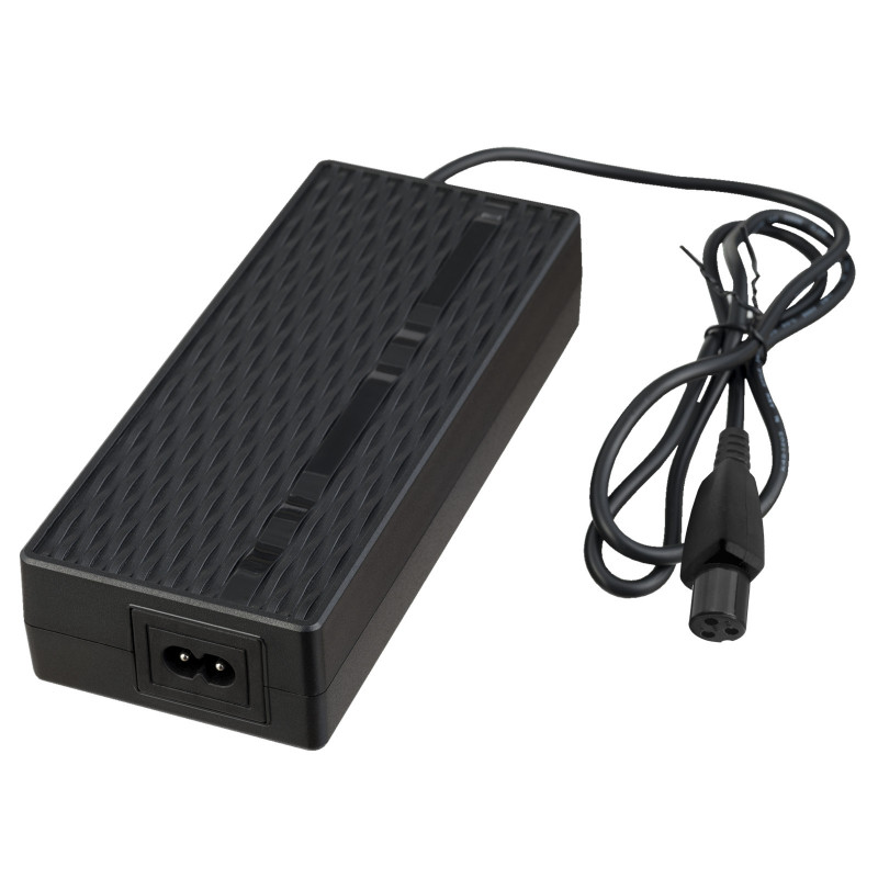Akyga AK-EV-11 oplader voor 36 V e-scooter, 42 V / 2 A 84 W, GX12 3-polig 9 mm, 1 m
