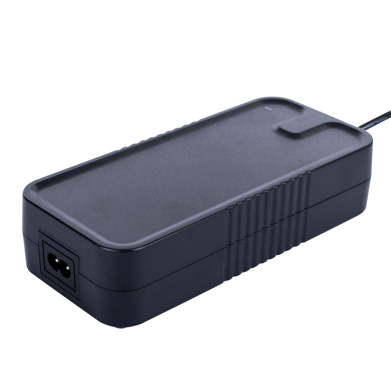 Akyga AK-EV-13 oplader voor 36 V e-bikes, 42 V / 4 A 168 W, 3-polig XLR (M), 1 m
