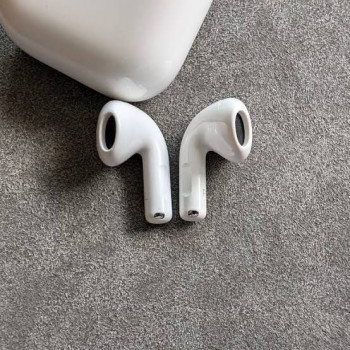 Apple AirPods 5 oordopjes, wit, MKFW4LL/A