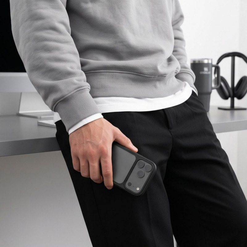 Tech-Protect Magmat CC hoesje voor Apple iPhone 17 Pro Max / 18 Pro Max, mat zwart