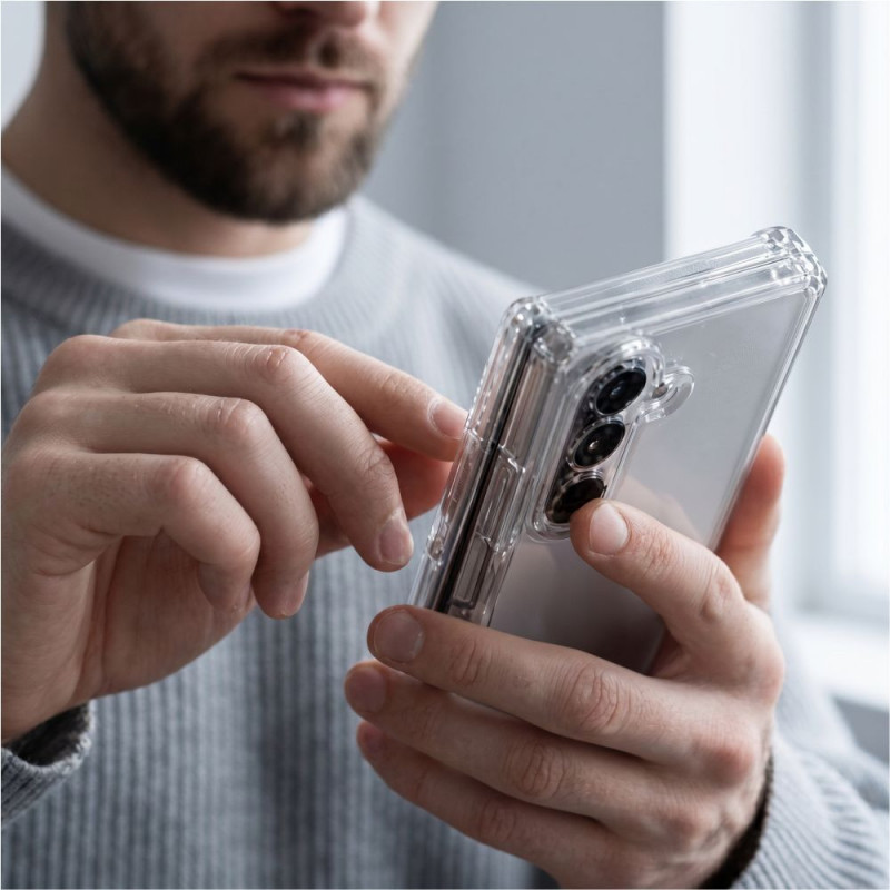 Tech-Protect FlexAir Hybrid-hoesje voor Samsung Galaxy Z Fold 8 Ultra, transparant