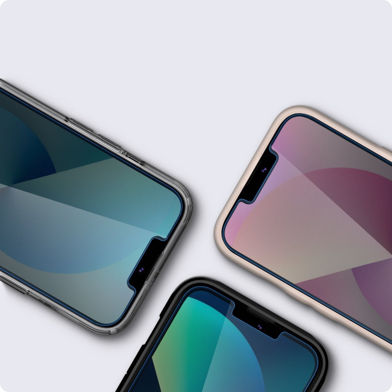 Spigen GLAS.tR EZ Fit gehard glas voor Apple iPhone 13 / 13 Pro / 14 / 16e / 17e, transparant