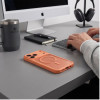 Tech-Protect BasicMag MagSafe-hoesje voor Apple iPhone 17 Pro / 18 Pro, mat cosmic orange