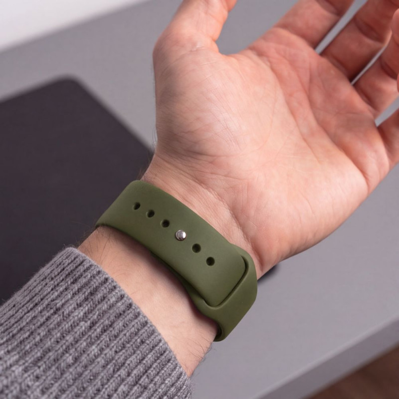 Tech-Protect siliconenband voor Apple Watch 8 / 9 / 10 / 11 / 12 / SE / Ultra 44/45/46/49 mm, olijfgroen