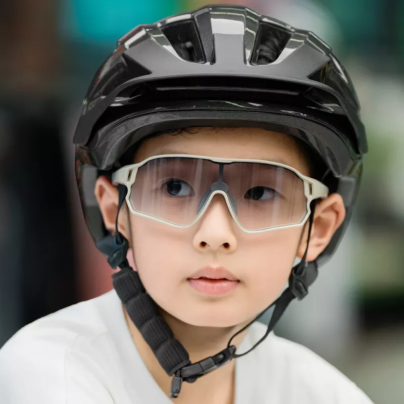 Rockbros LK-67 jeugdfietshelm met afneembaar vizier, 54-58 cm, zwart