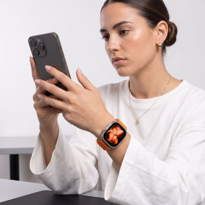 Tech-Protect Nylonloop Apple Watch 8 / 9 / 10 / 11 / 12 / SE / Ultra 44/45/46/49 mm horlogeband, oranje