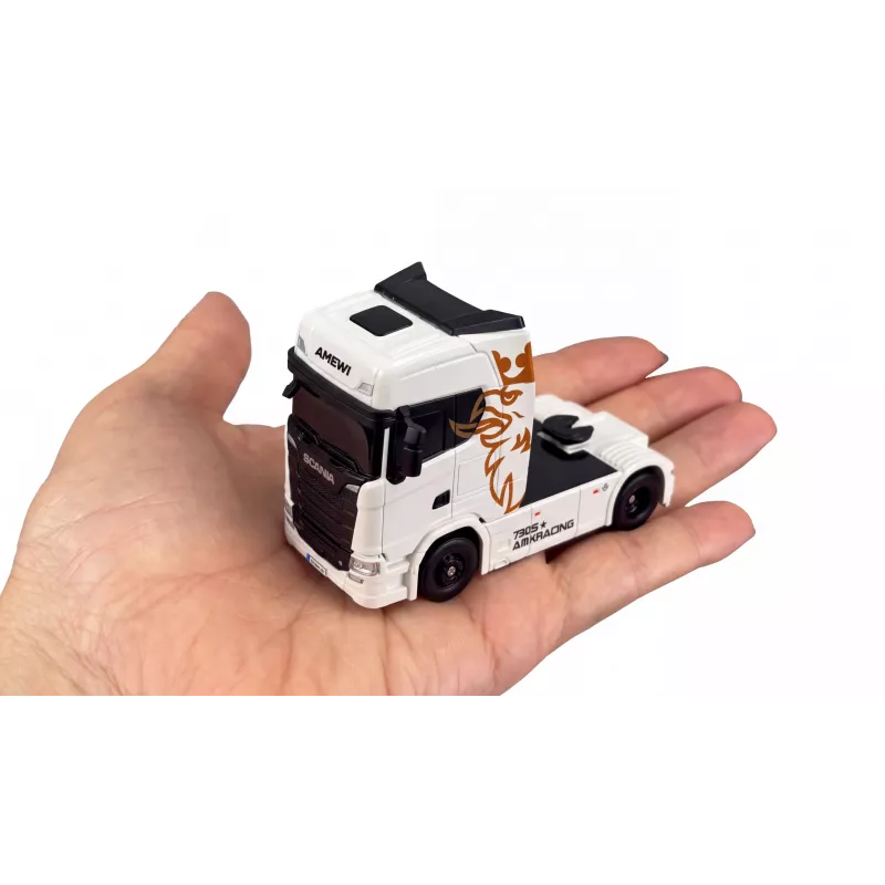 Amewi Mini-Scania 730 S met box trailer 1:64 RTR, wit (22784)