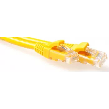 ACT gele 1,5m LSZH U/UTP CAT6A patchkabel met RJ45-stekkers IB1951