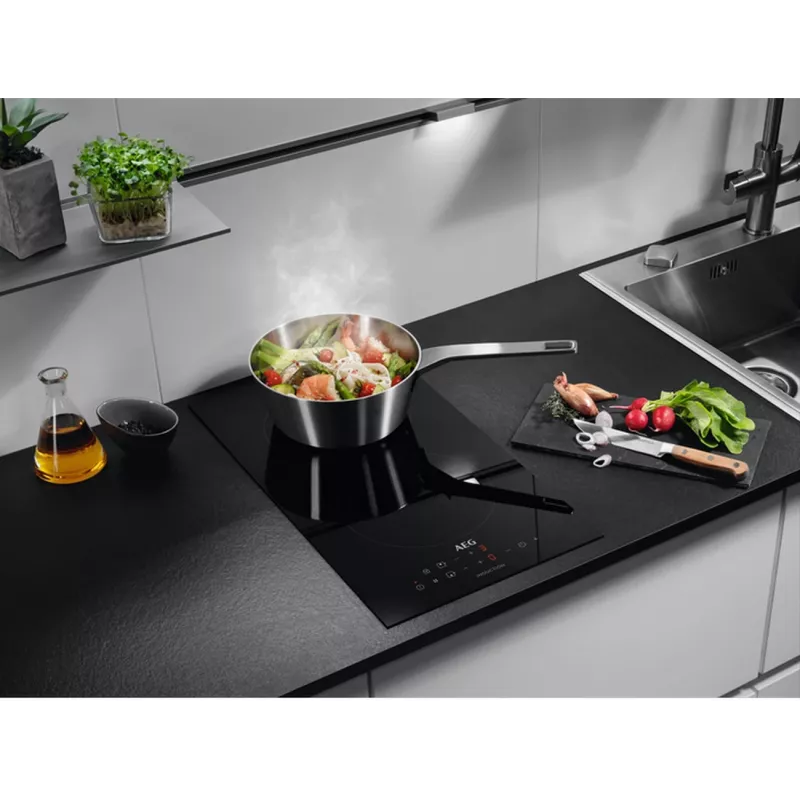 AEG IKB32300CB 2-zone inductiekookplaat, touch control, PowerBoost, zwart