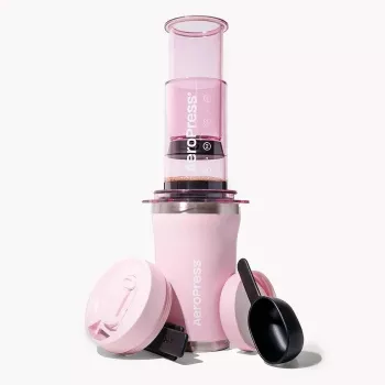 AeroPress Go Plus koffiezetapparaat met roze thermobeker 475 ml