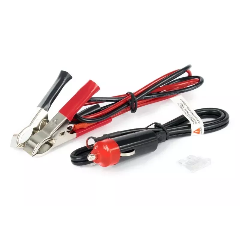 AZO Digital IPS-800U 800W 24V DC naar 230V AC omvormer met gemodificeerde sinusgolf, USB, Schuko-stopcontact, accuklemmen