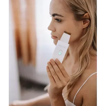 Beautifly Peeling Scrub Mini - ultrasoon cavitatie-gezichtsapparaat met EMS-microstroom, wit roségoud