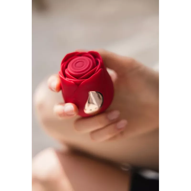 Beautifly Rose Glow Pleaser Self Love rode vibrator