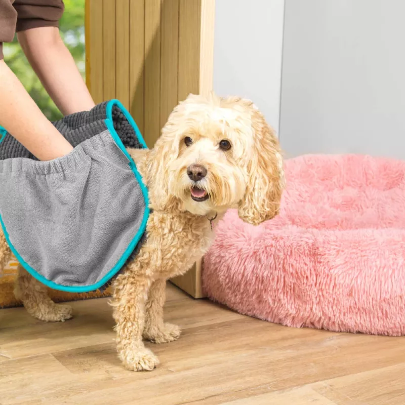 Beldray LA036164UFEU7 Anti-bac handdoek met zakken voor het drogen van huisdieren