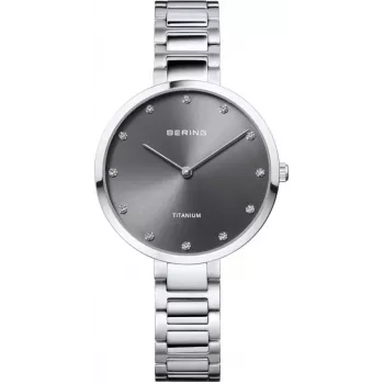 BERING dames kwartshorloge Classic Collection 34mm blauwe Sunray-wijzerplaat zilverkleurige Milanese mesh-armband 11334-772