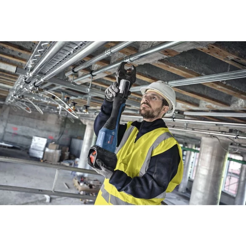 Bosch Professional GPT 18V-32 accu-persgereedschap (Bare Tool, 3 standaard SV-persbekken, L-BOXX)