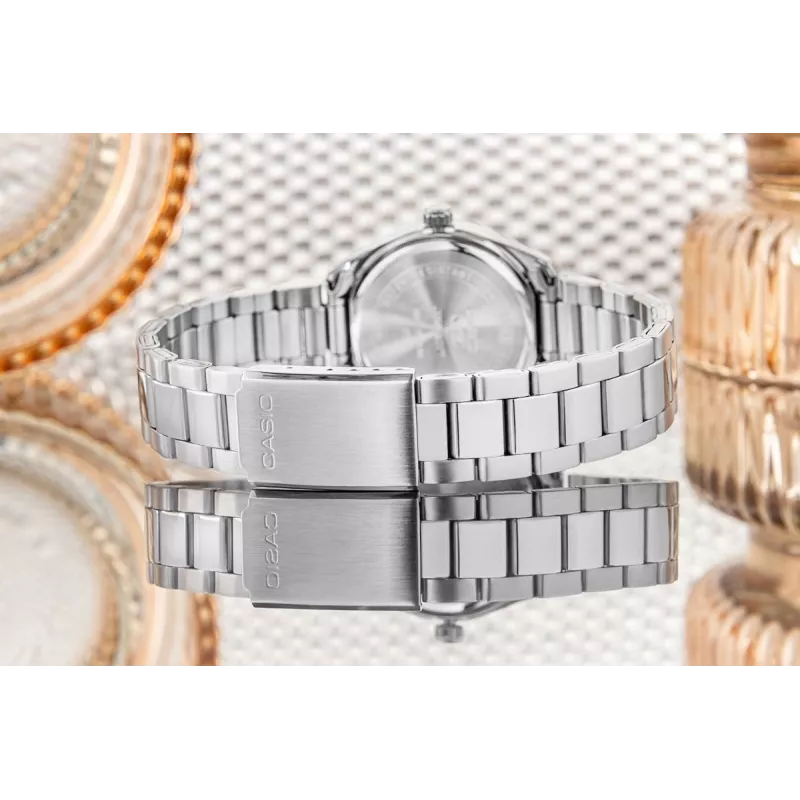 CASIO LTP1302PD7A1V unisex analoog quartz horloge, zilver RVS, 34,5 x 30,2 x 8,7 mm