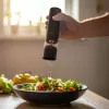 ELDOM ZMP5 set zout- en pepermolens op batterijen met standaard, zwart
