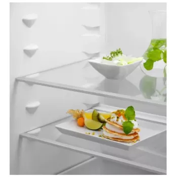 Electrolux LNA7NE18S ingebouwde koel-vriescombinatie - 253L totale capaciteit, Low Frost, energie-efficiëntieklasse E