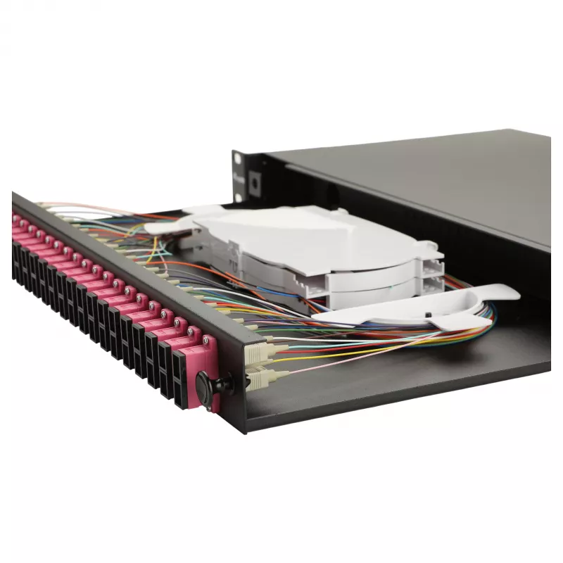 Equip 24-poorts glasvezel splicebox, SC duplex, OM4, 1U, gepatcht, zwart