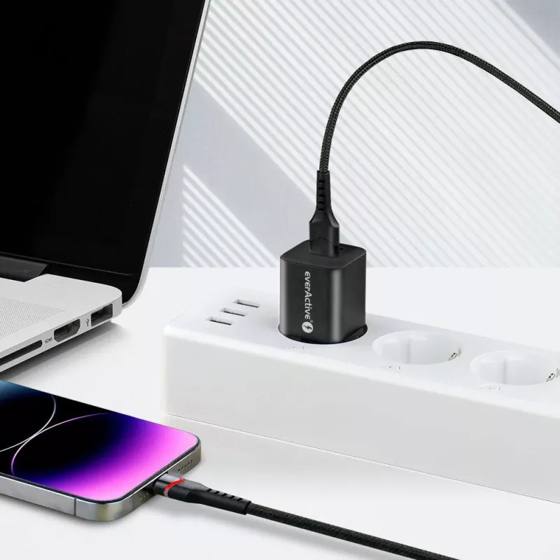 everActive CBB-1IBR USB-A naar Lightning RGB LED gevlochten kabel 1m 2.4A zwart