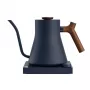 Fellow Stagg EKG PRO elektrische pour-over waterkoker 0,9 l steenblauw met walnootgreep
