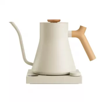 Fellow Stagg EKG PRO elektrische pour-over waterkoker 900ml sesam-beige met houten handgreep