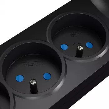 GETFORT stekkerdoos met overspanningsbeveiliging 5P-1.5M-B-USB, 5 stopcontacten, 2 USB, 1,5 m, zwart