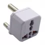 GIZZU GUTASA universele reisadapter met 17W USB-C PD en dual-USB-A