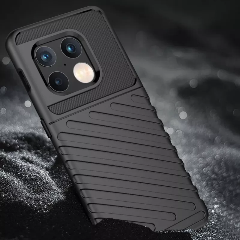 Hurtel Thunder Case flexibele gepantserde cover voor OnePlus 10 Pro zwart