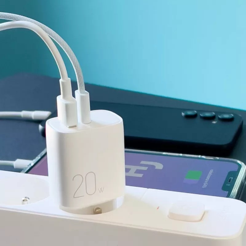 JOYROOM snellader USB-A QC3.0 / USB-C PD 20W wit (L-QP2011)
