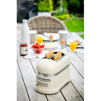 KitchenAid 5KMT2204EAC 2-sneden toaster 1250 W crème