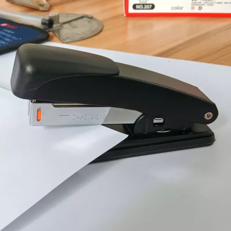 LEAN Classic Office School nietmachine zwart nietjes 50mm 24/6 26/6