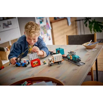 LEGO City 60509 haven-vrachttrein met kraan en vrachtwagen