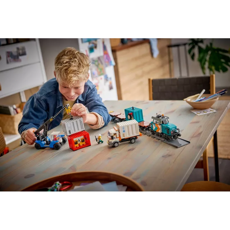 LEGO City 60509 haven-vrachttrein met kraan en vrachtwagen