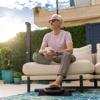 Medivon Bella Go Draadloze roller-gezichtsmassager met EMS-microstroom, vibratie, LED-lichttherapie, oplaadbaar, USB-C, 3 intensiteitsniveaus, ergonomisch ontwerp, draagbaar