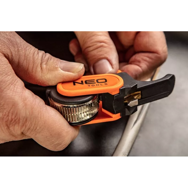 NEO TOOLS 01-400 automatische kabelstripper 0,5-6 mm² met draadschaar