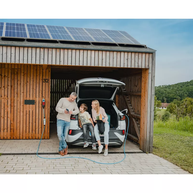 NRGkick Mobile Wallbox 16A 7,5m Pure voor PV-laden (wit, 11 kW, 7,5 meter kabel, WLAN + Bluetooth)