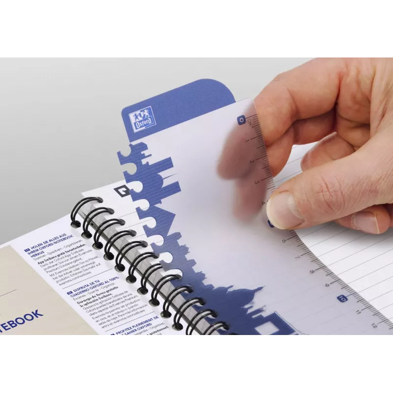 Oxford Essentials notitieboek - geruit - zwart - A4+ - 70 vel - 90 g/m²