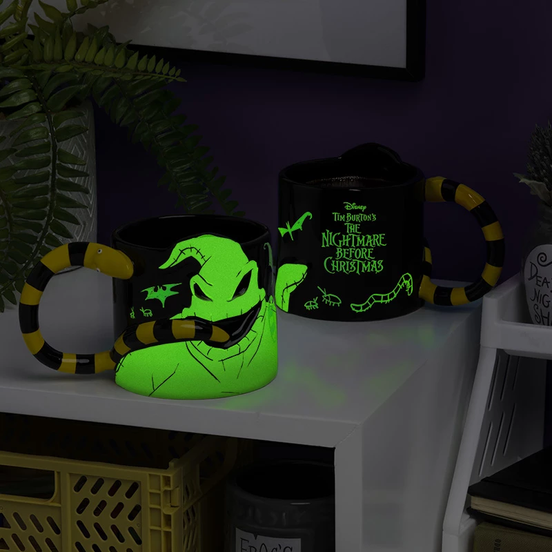 Paladone Oogie Boogie-vormige mok die in het donker oplicht