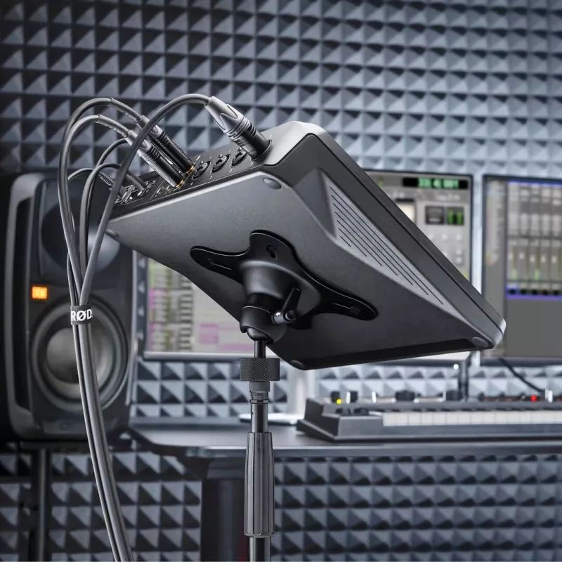 RODE VESAMOUNT VESA-adapterplaat voor RodeCaster Pro II, RodeCaster Duo & Streamer X - 75x75/100x100, staal, zwart